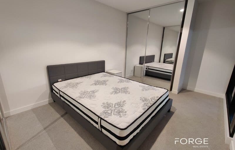 901 / 45 Dudley Street, West Melbourne, West Melbourne - Thumbnail 3