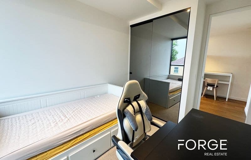 305 / 77 Queens Road, Melbourne, Melbourne - Image 1