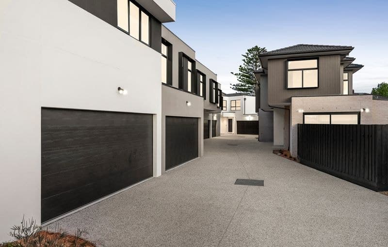 5 / 4a Sunlit Court, Hampton East, Hampton East - Image 1