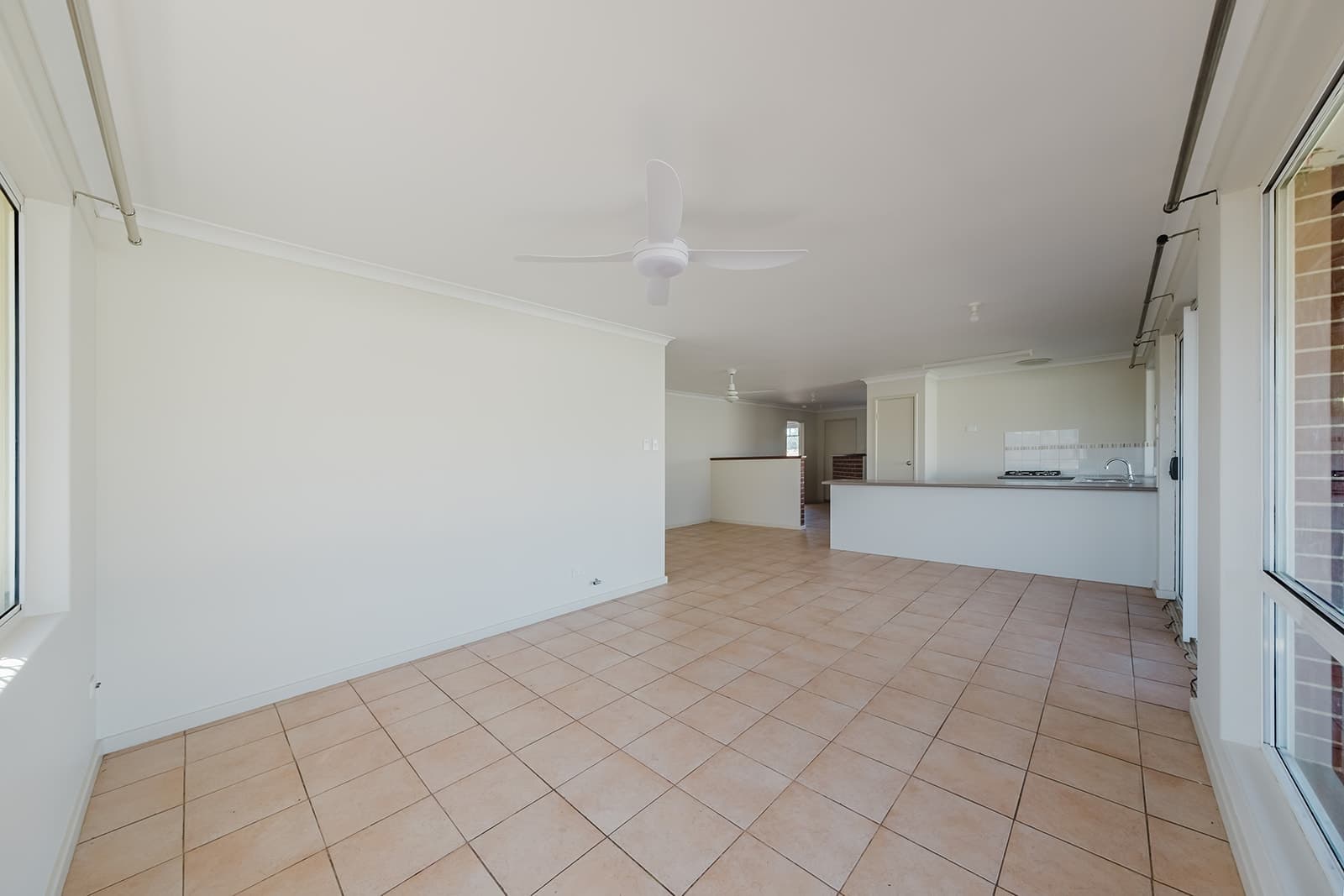 2 Tamba Street, WAGGRAKINE WA 6530, Waggrakine - Thumbnail 2