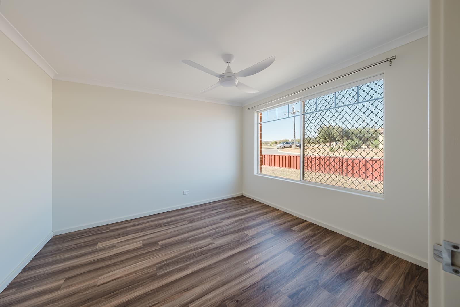 2 Tamba Street, WAGGRAKINE WA 6530, Waggrakine - Thumbnail 4