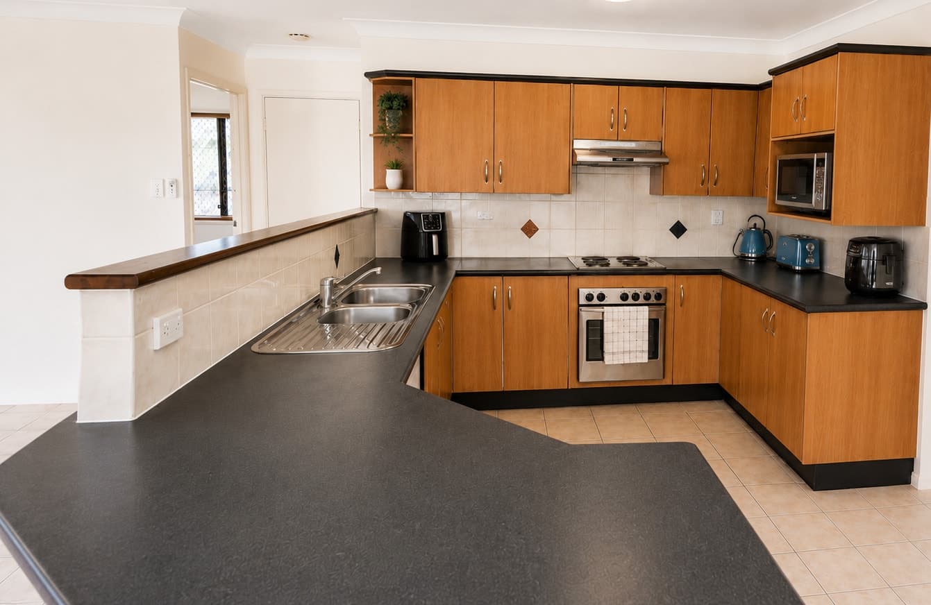 20 Bamboo Crescent, Mount Louisa - Thumbnail 3