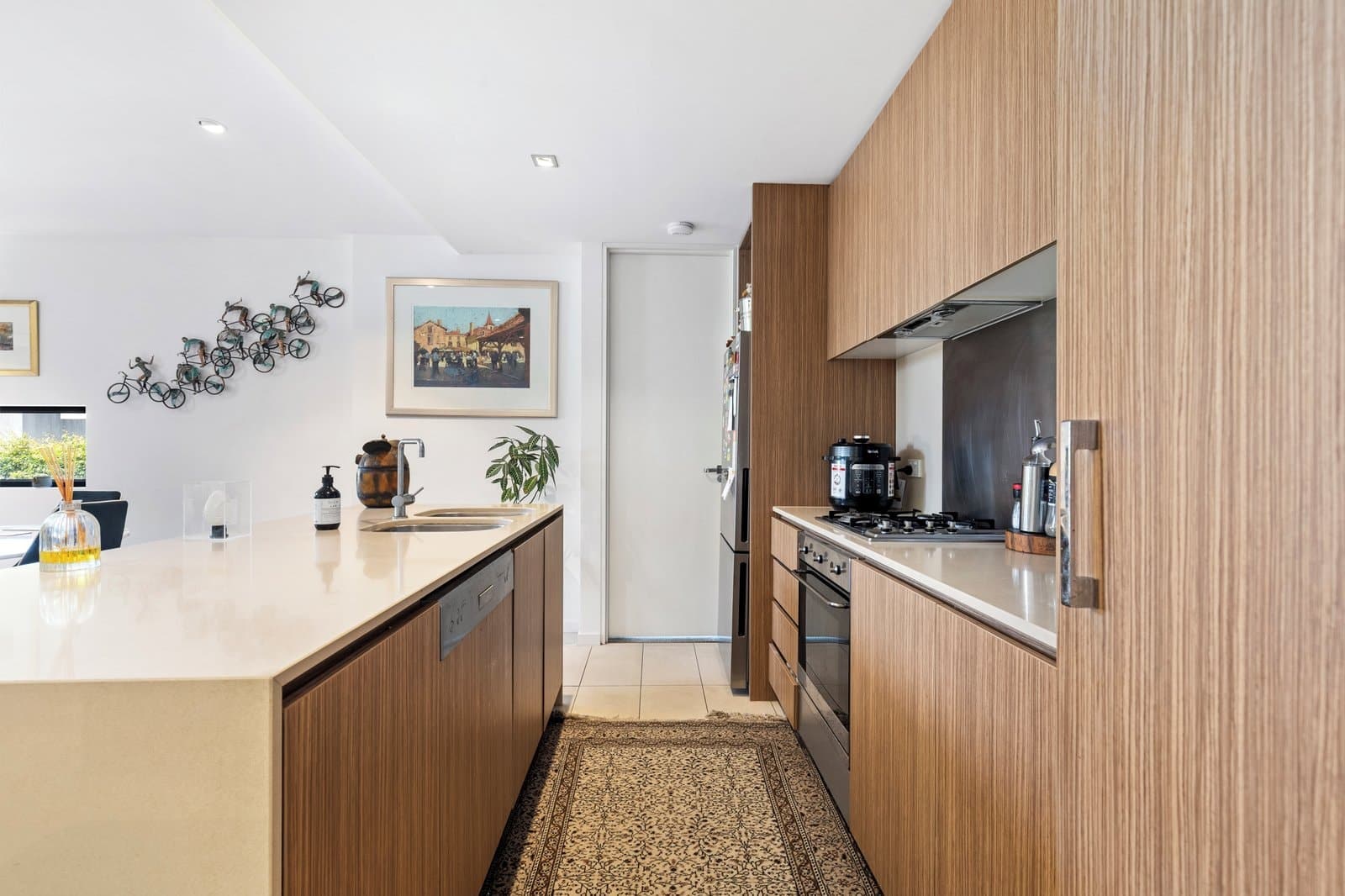9/17 Pine Avenue, Elwood, Elwood - Thumbnail 4