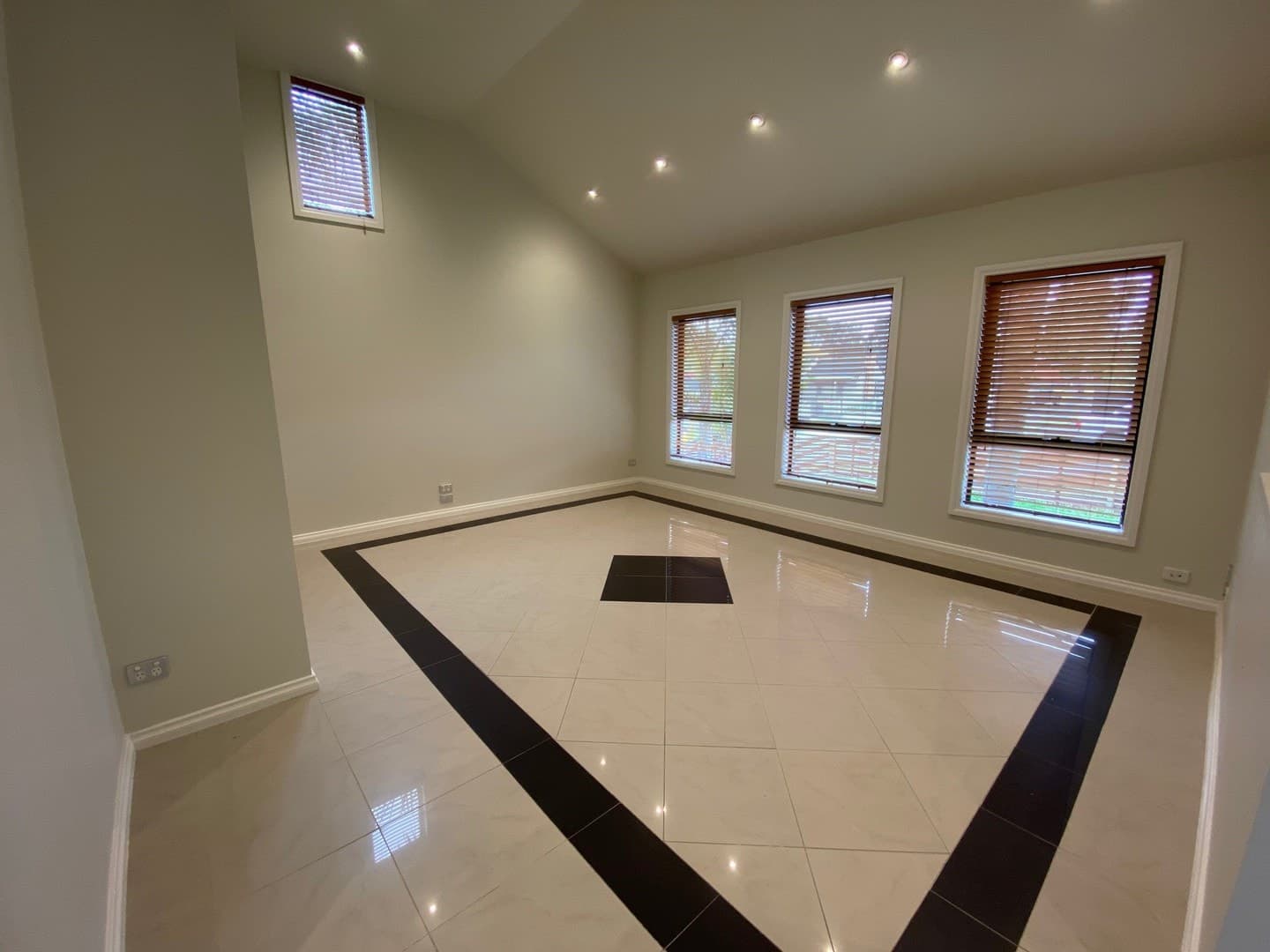 1/31 Eram Road, Box Hill North, VIC 3129, Box Hill North - Thumbnail 3