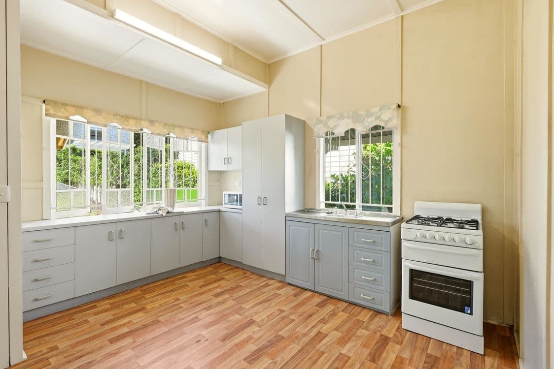 17 Stirling Street, GORDON PARK, QLD 4031, Gordon Park - Thumbnail 4