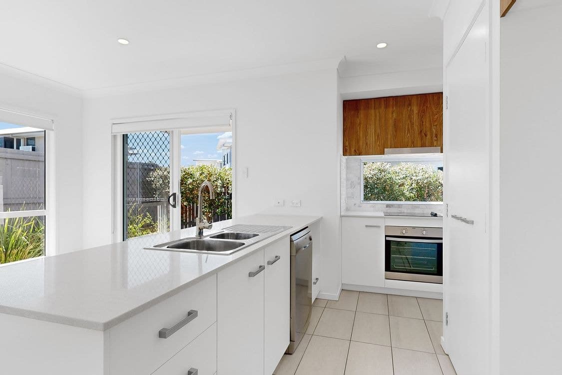 67/30 Creekside Terrace, ALBANY CREEK, QLD 4035, Albany Creek - Thumbnail 2