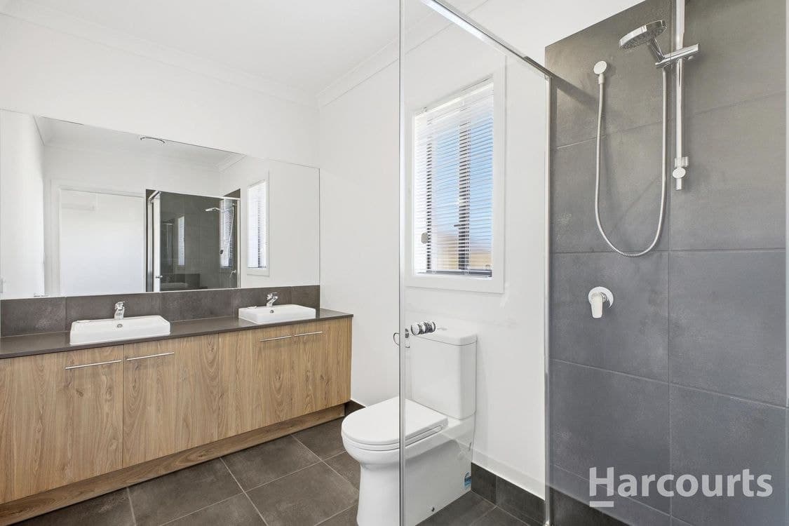 54 Golf View Drive, CORAL COVE, QLD 4670, Coral Cove - Thumbnail 4