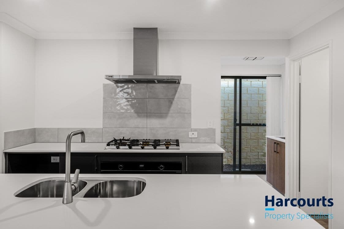 30 Kembla Way, LAKELANDS, WA 6180, Lakelands - Thumbnail 8