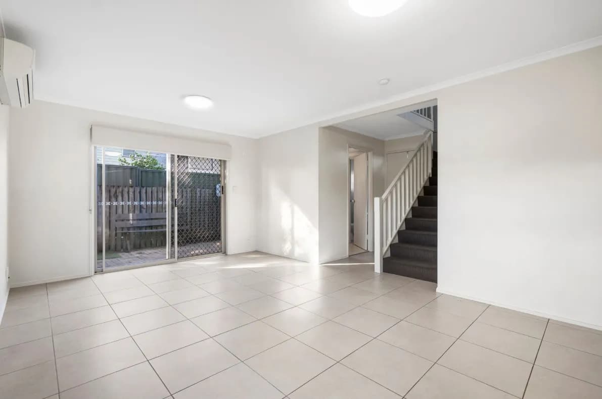 1/13 Booval Street, Booval, QLD, 4304, Booval - Thumbnail 2
