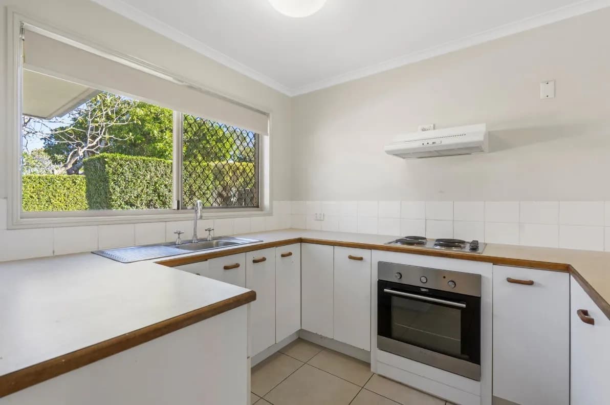 1/13 Booval Street, Booval, QLD, 4304, Booval - Thumbnail 4