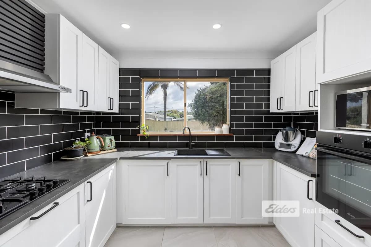 12 Scott Crescent, East Bunbury, WA, 6230, East Bunbury - Thumbnail 3