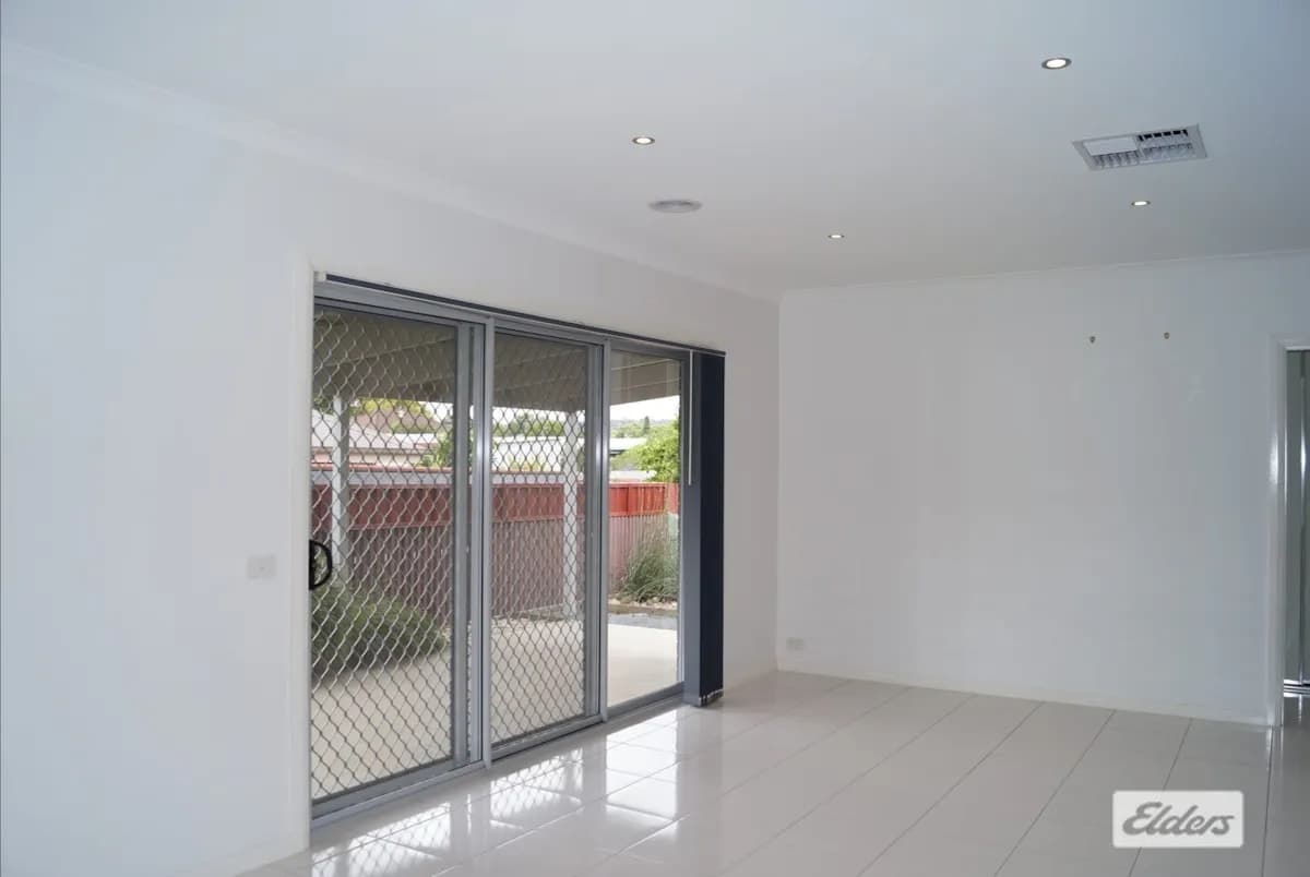 530 Ebden Street, South Albury, NSW, 2640, South Albury - Thumbnail 2