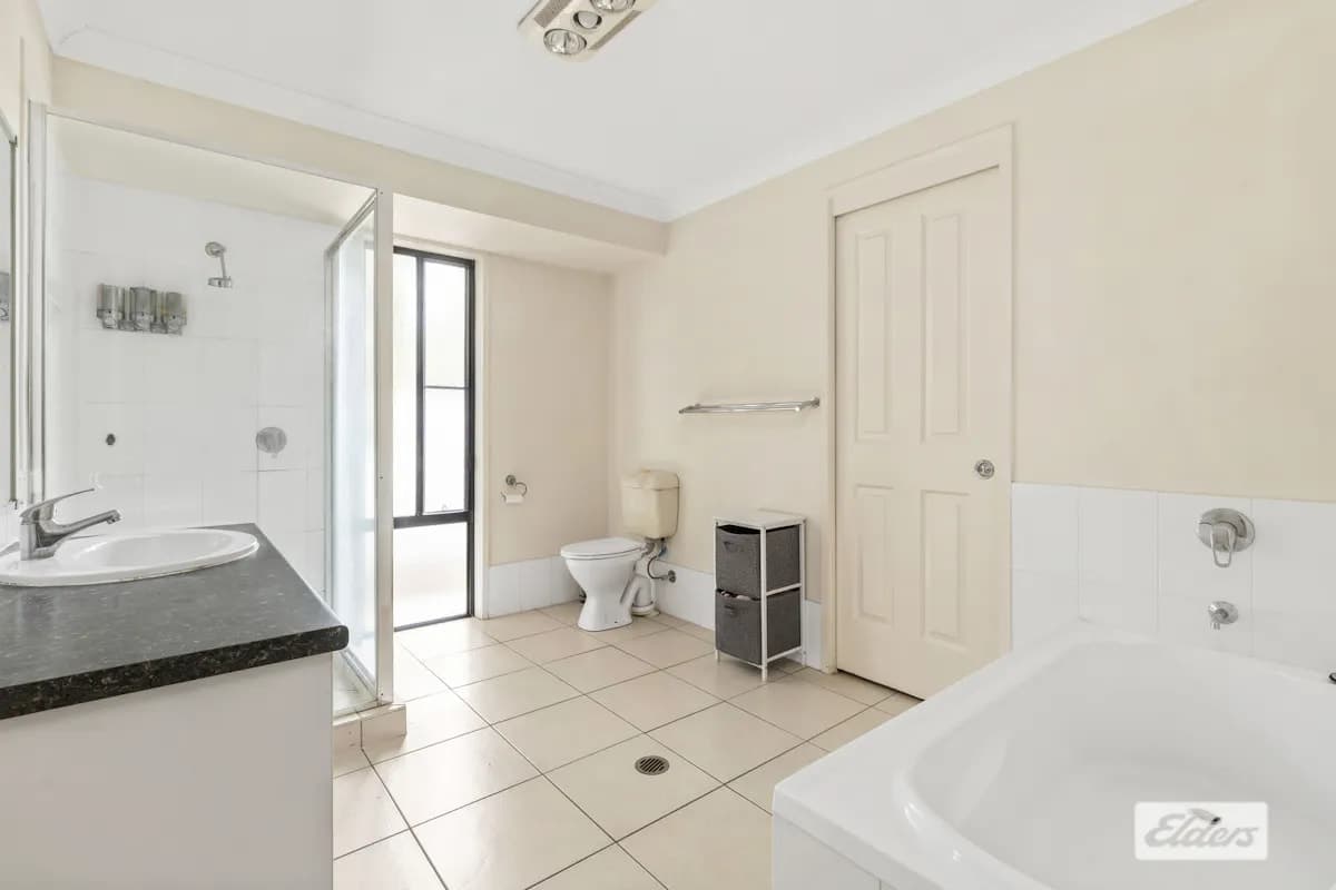 26 Desgrand Street, Emerald, QLD, 4720, Emerald - Thumbnail 5
