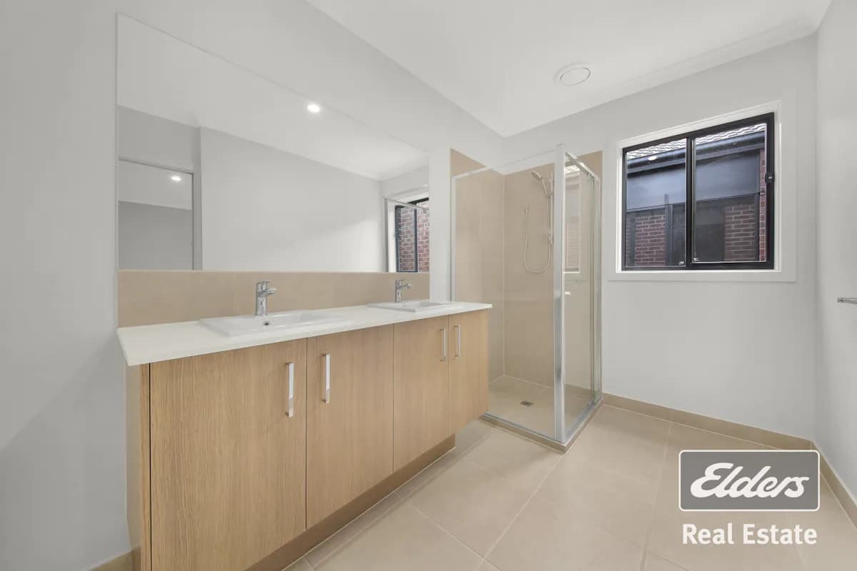 8 Astro Street, Werribee, VIC, 3030, Werribee - Thumbnail 6
