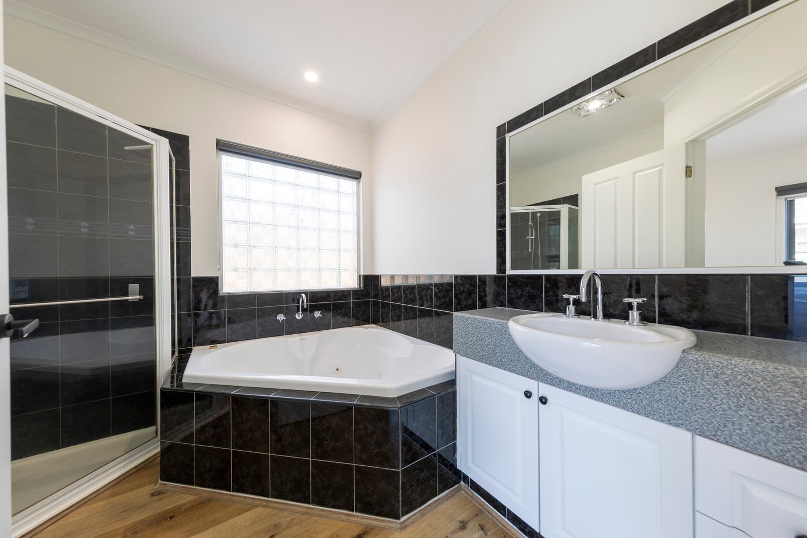 8A Quarry Road, Mitcham, VIC 3132, Mitcham - Thumbnail 6