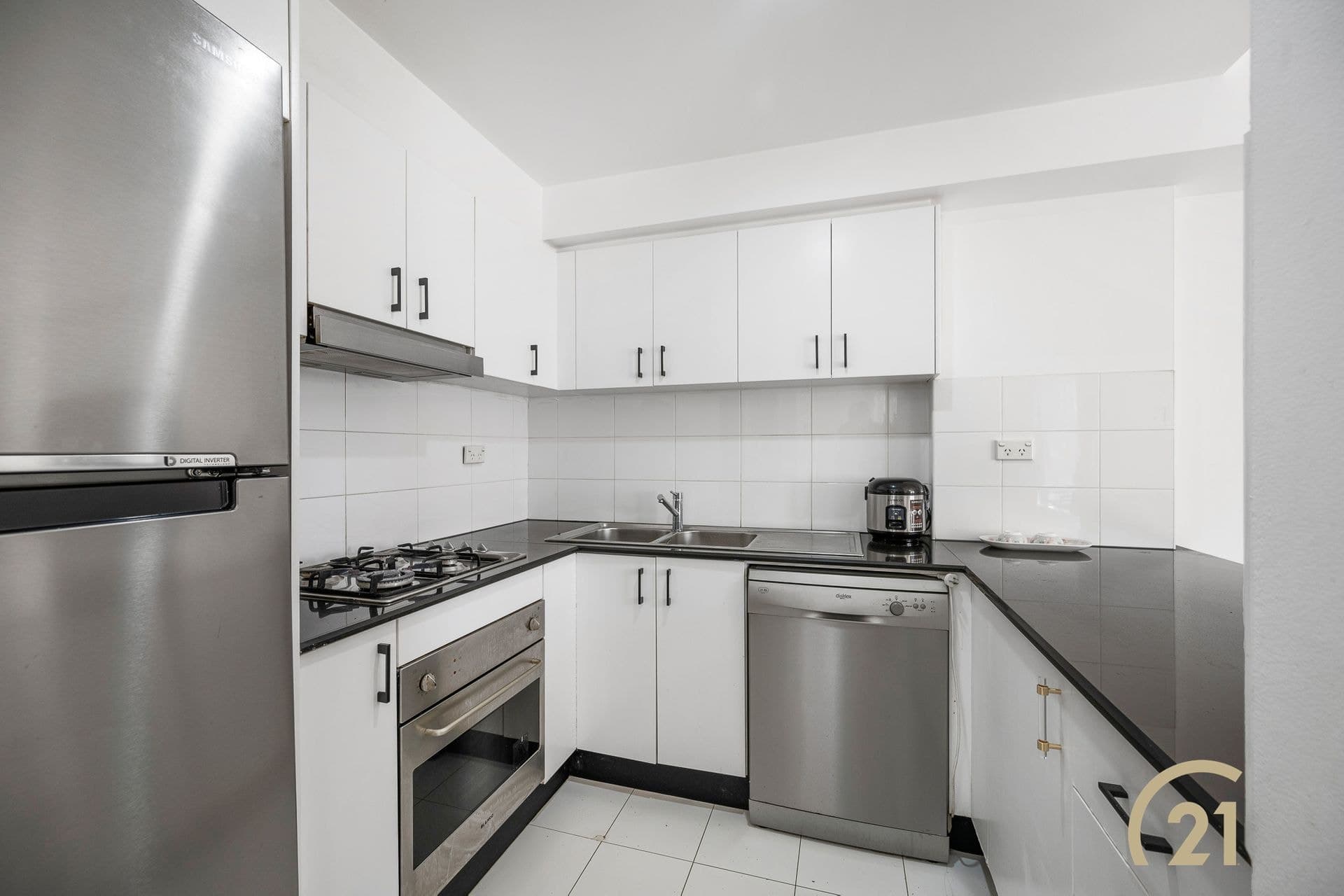 8/8-10 Lachlan Street, Liverpool, NSW, 2170, Liverpool - Thumbnail 3