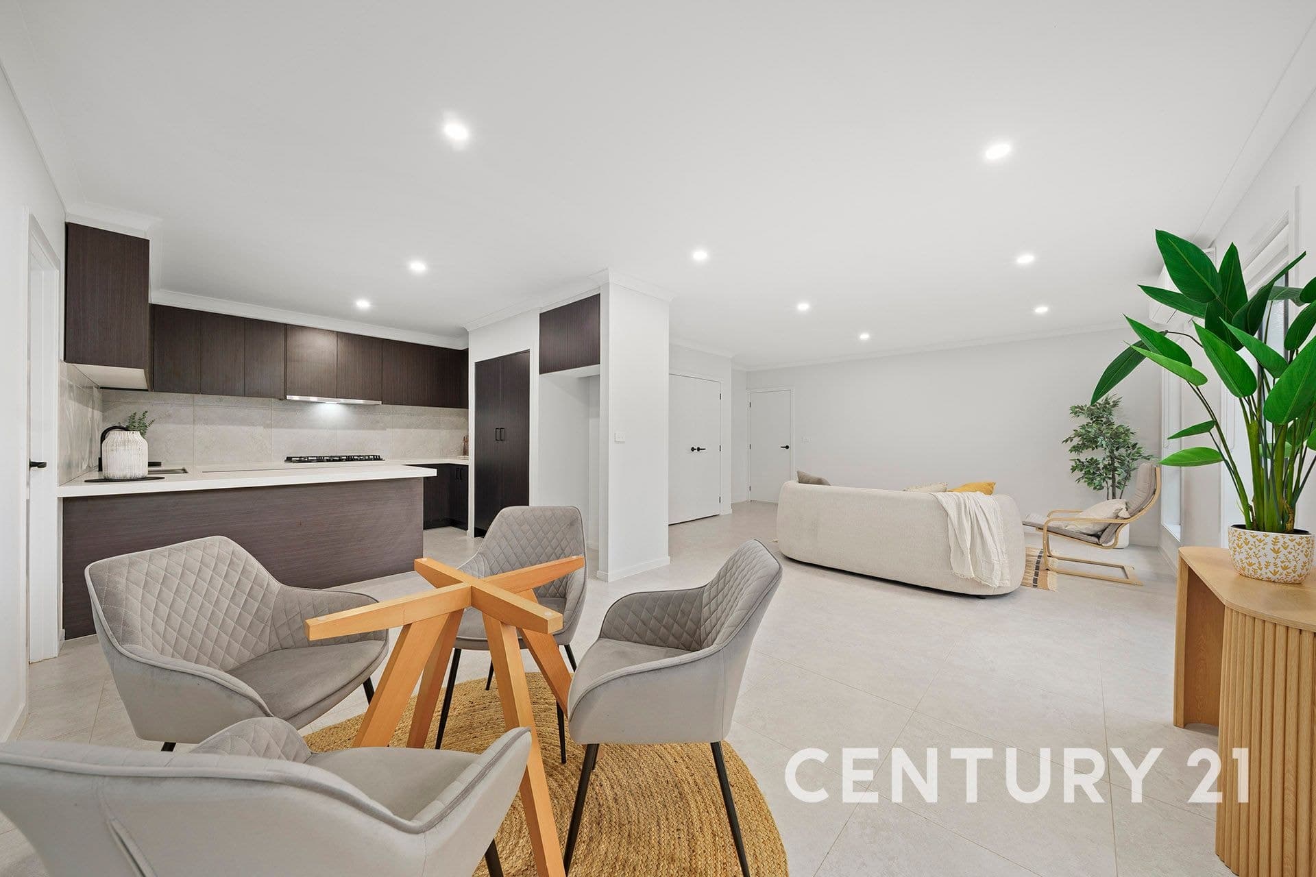 2/4 Glen Alvie Street, Seaford, VIC, 3198, Seaford - Thumbnail 3