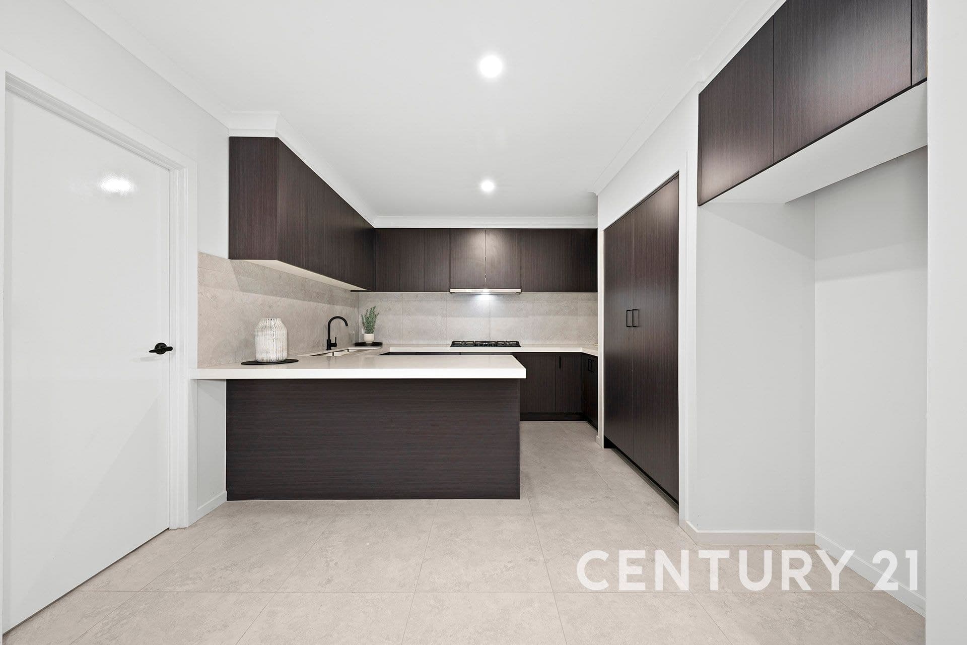 2/4 Glen Alvie Street, Seaford, VIC, 3198, Seaford - Thumbnail 4