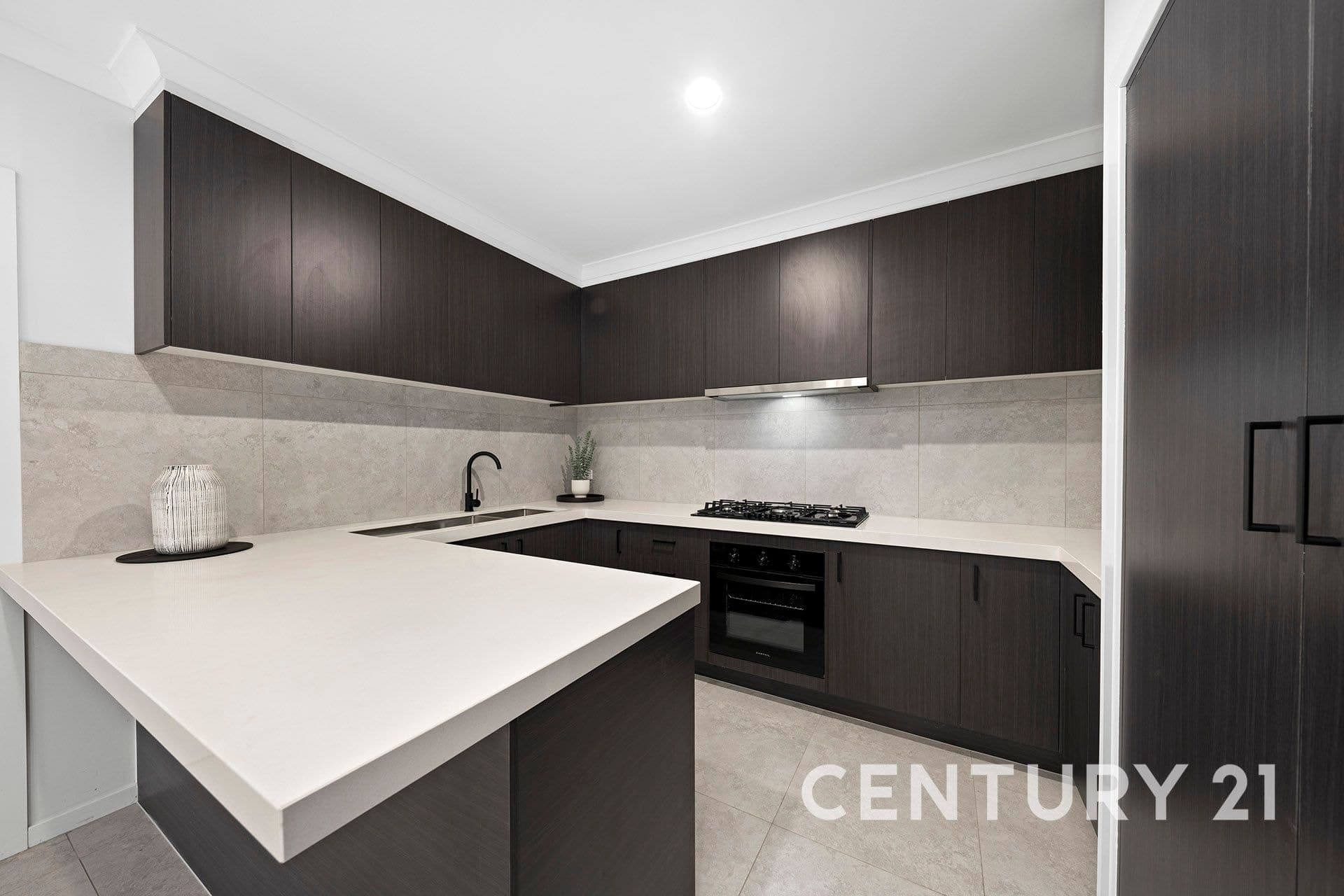 2/4 Glen Alvie Street, Seaford, VIC, 3198, Seaford - Thumbnail 6