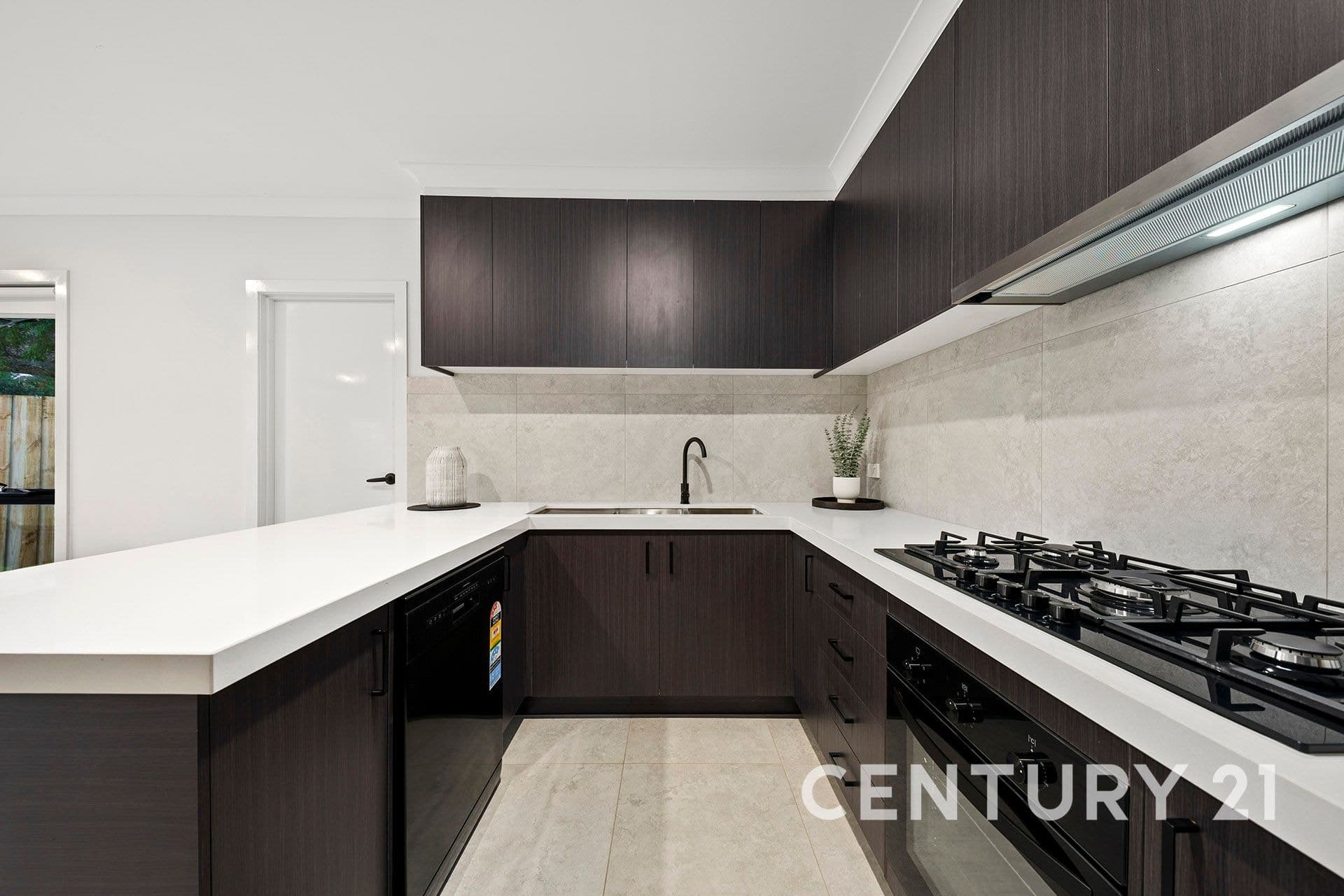 2/4 Glen Alvie Street, Seaford, VIC, 3198, Seaford - Thumbnail 7