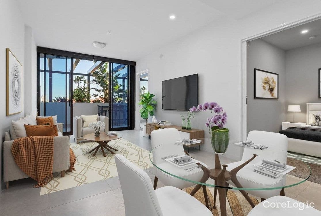 205/28-30 Second Avenue, BROADBEACH, QLD 4218, Broadbeach - Image 1