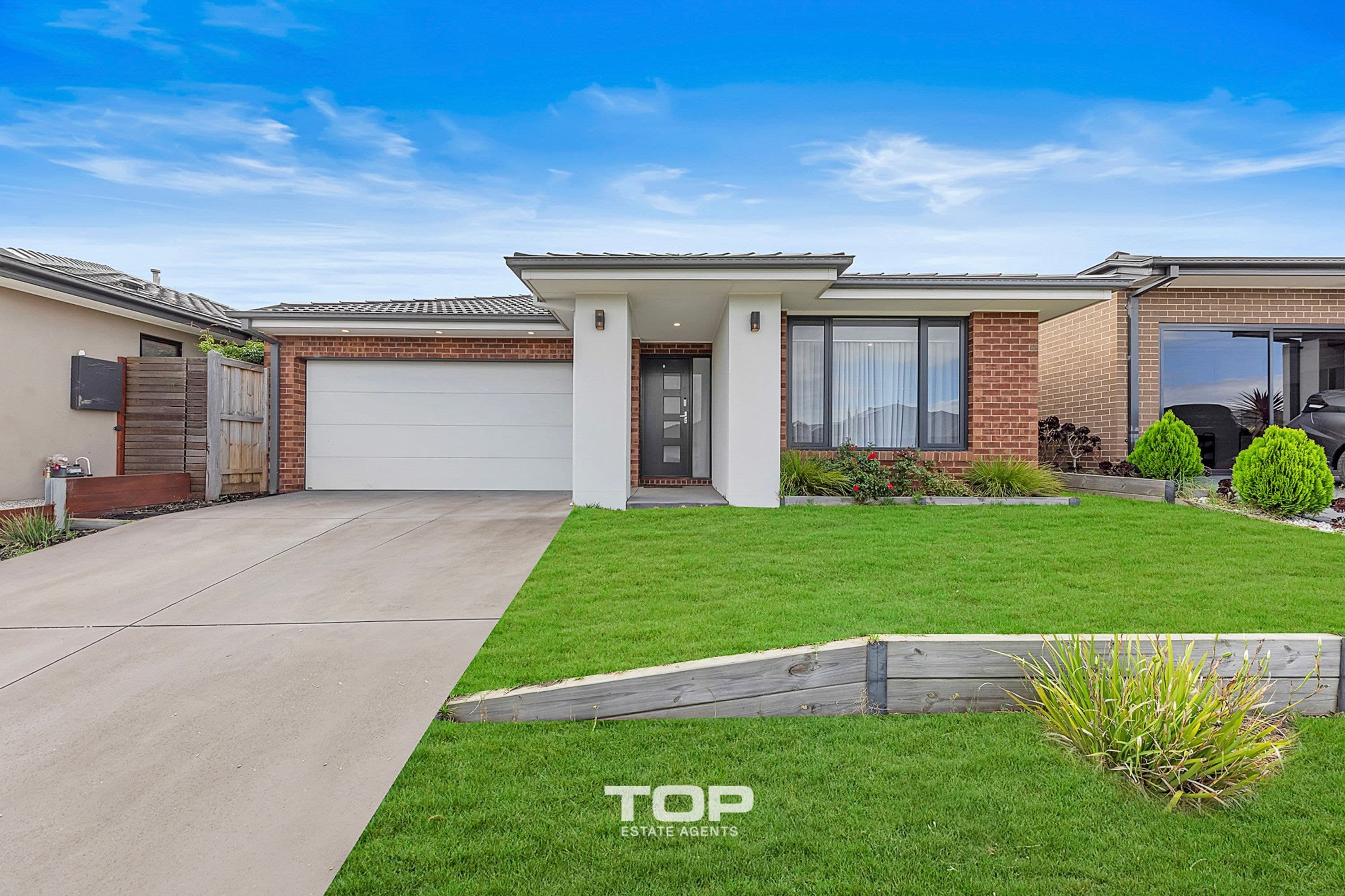 9 Seahawk Crescent, Clyde North - Image 1
