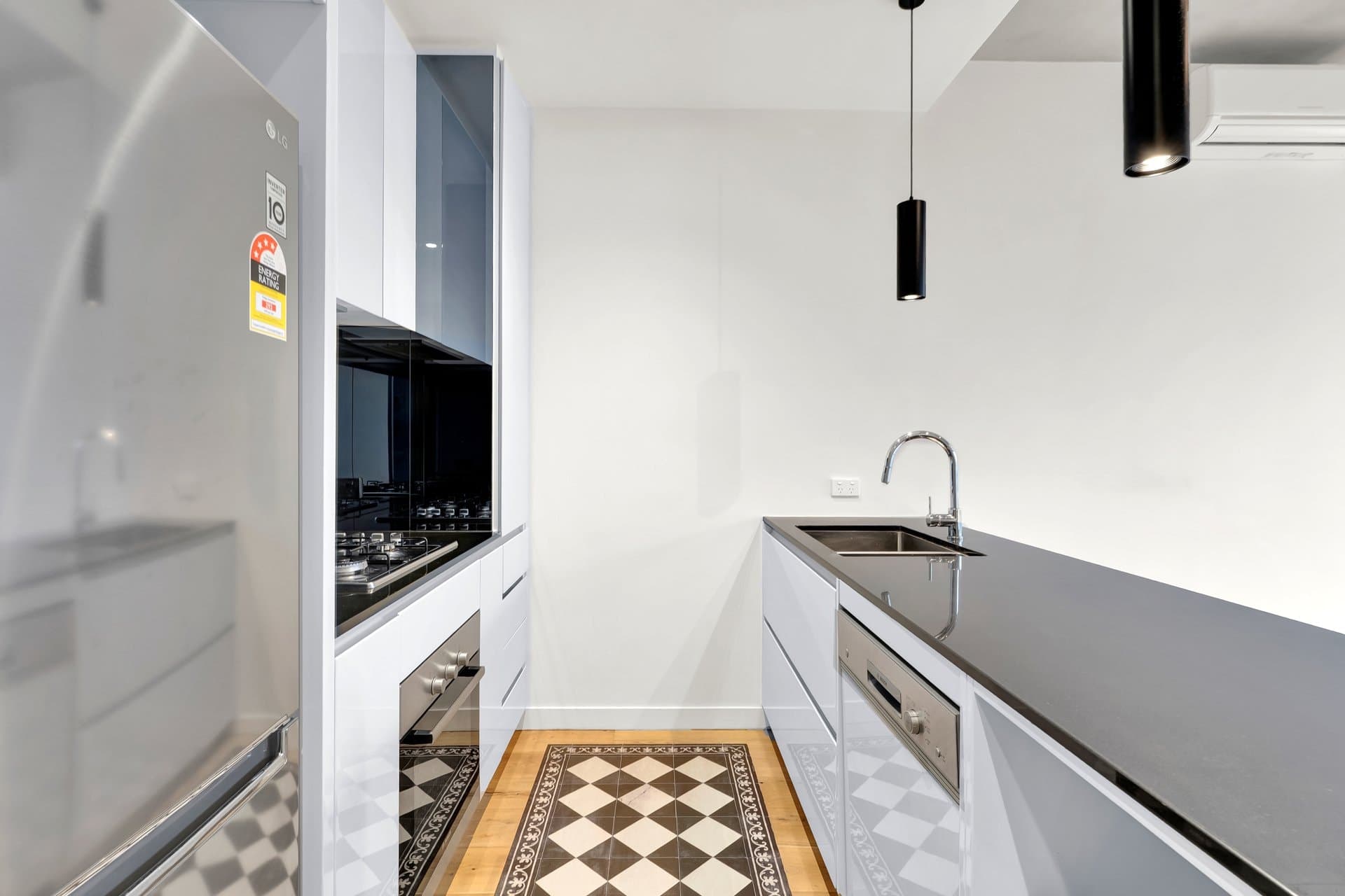 110/6 Murphy Street, South Yarra - Thumbnail 6