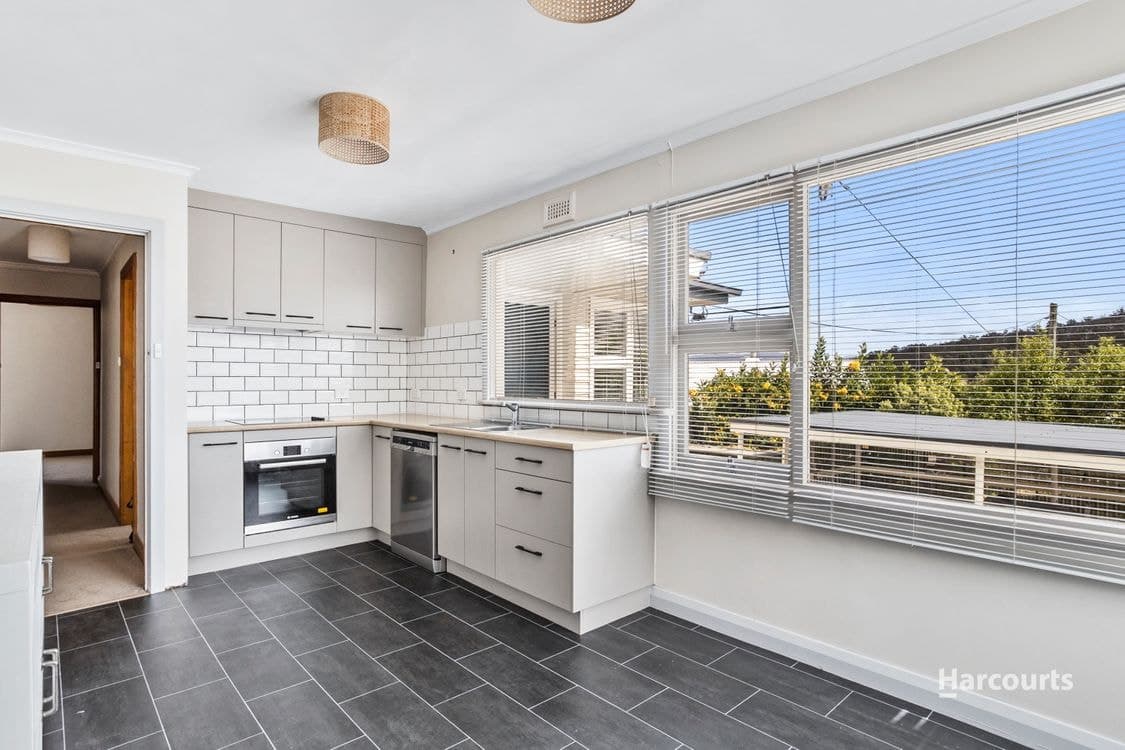13 Mildura Street, BELLERIVE, TAS 7018, Bellerive - Thumbnail 2