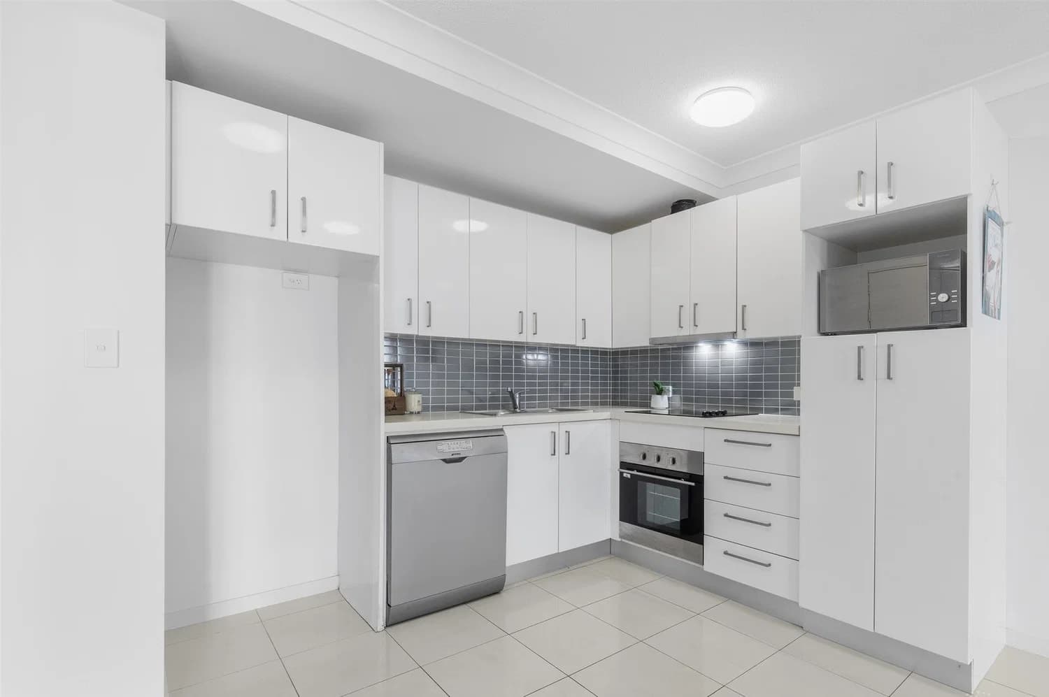 20/108 Nicholson St, Greenslopes, QLD, 4120, Greenslopes - Thumbnail 2