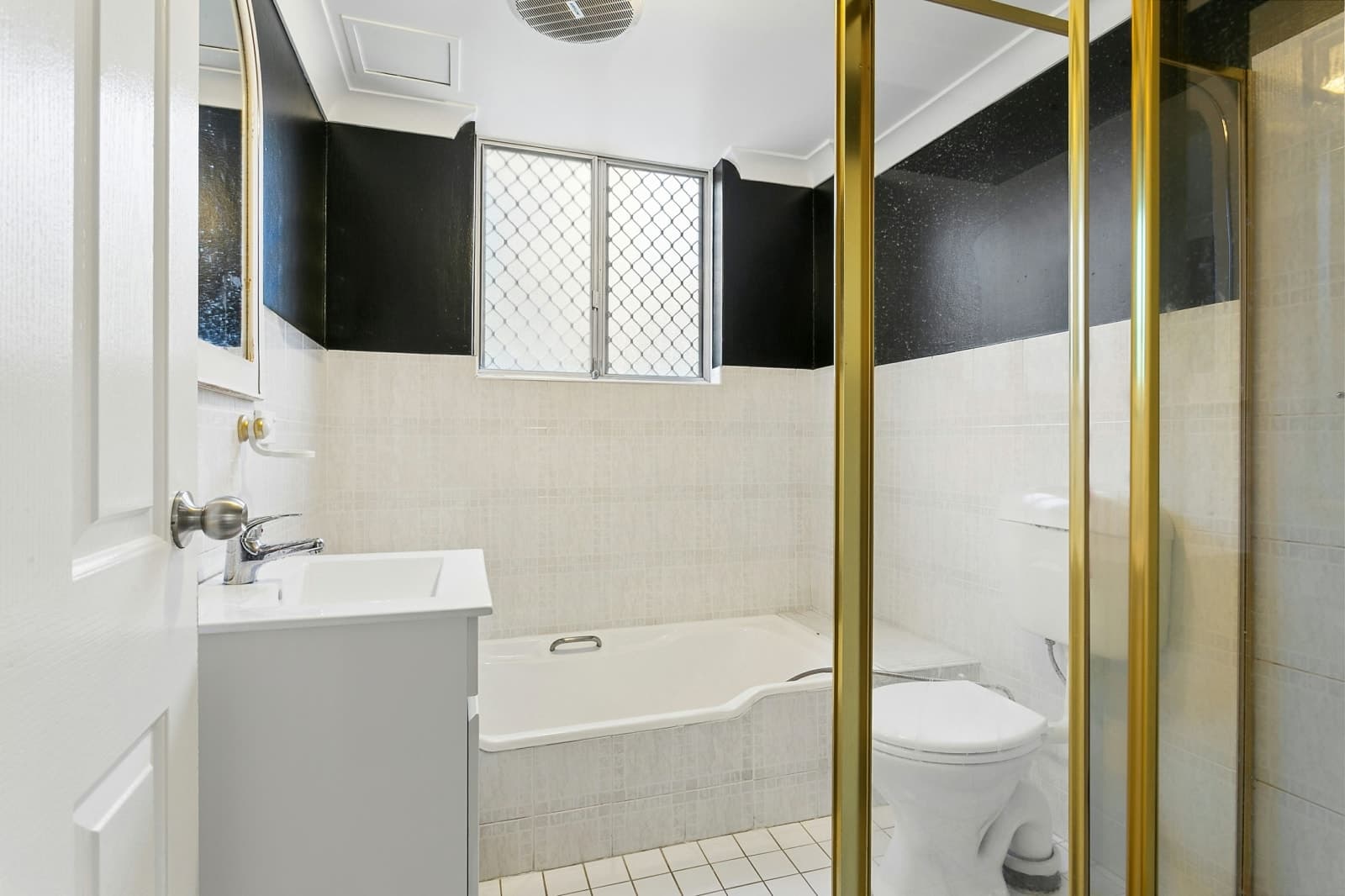 6/30 Henley Road, HOMEBUSH WEST, Homebush West - Thumbnail 5