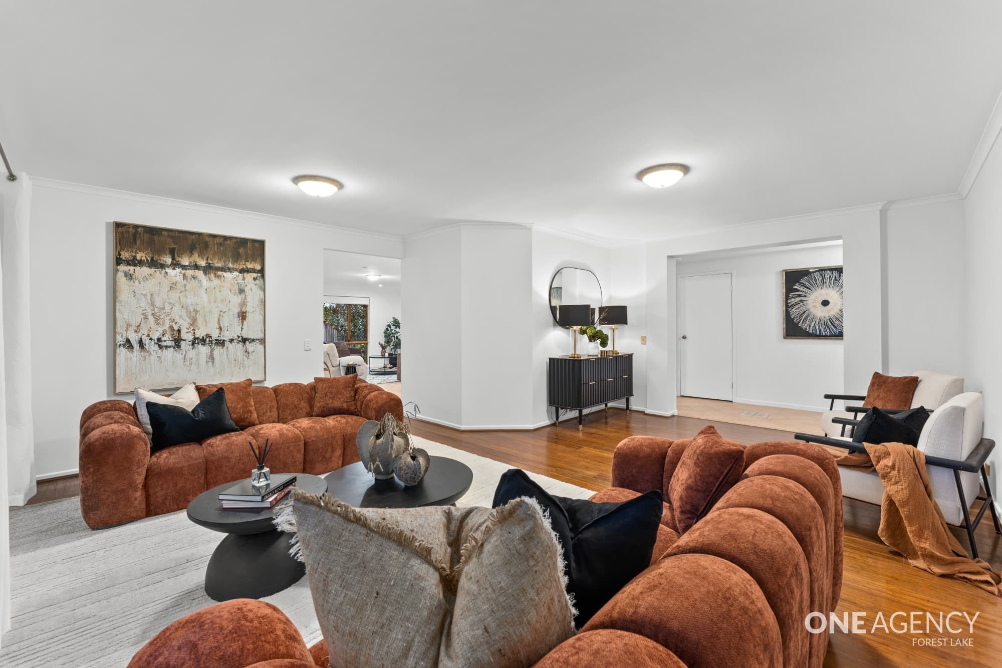 16 Toorak Place, Forest Lake, Forest Lake - Thumbnail 2