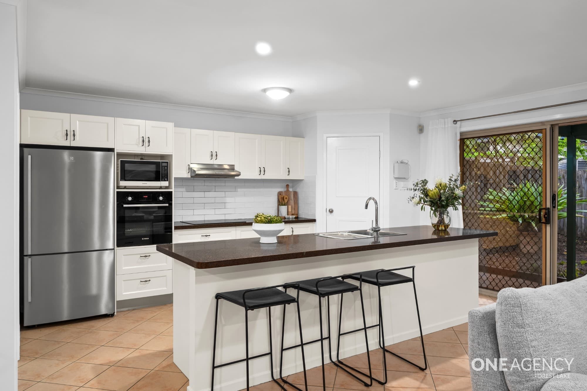 16 Toorak Place, Forest Lake, Forest Lake - Thumbnail 7