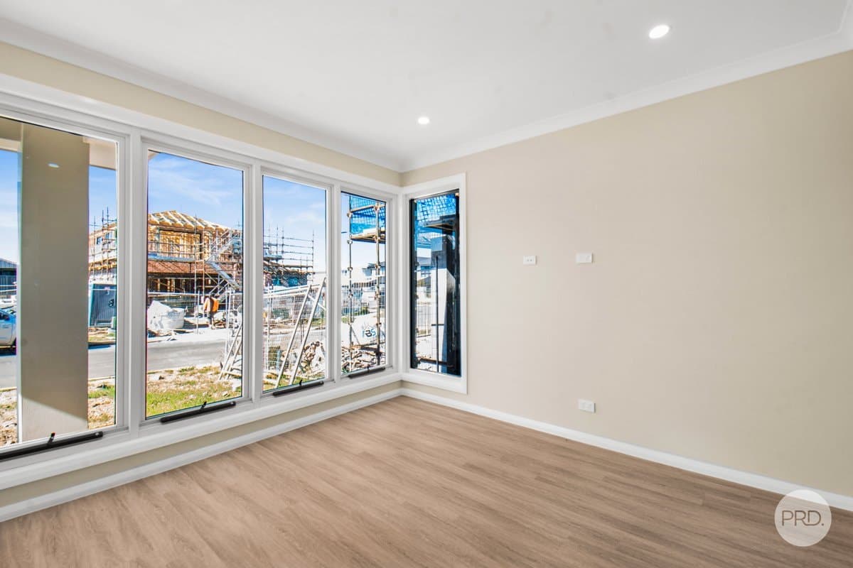 3 Chaikin Avenue, ORAN PARK NSW 2570, Oran Park - Thumbnail 3