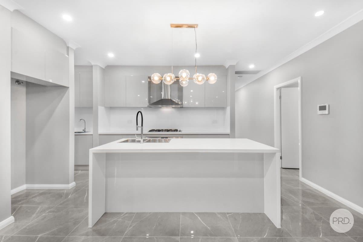 3 Chaikin Avenue, ORAN PARK NSW 2570, Oran Park - Thumbnail 4