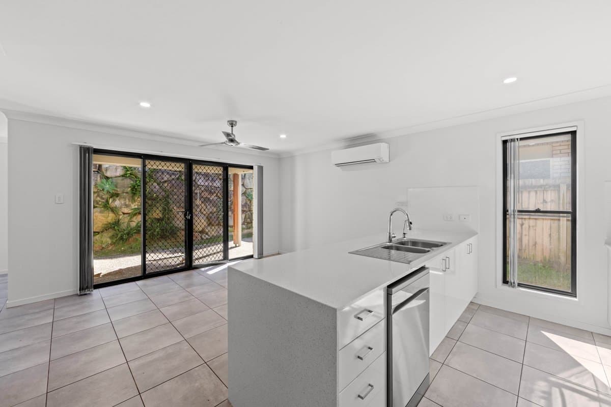 94a Dixon Drive, PIMPAMA QLD 4209, Pimpama - Thumbnail 2