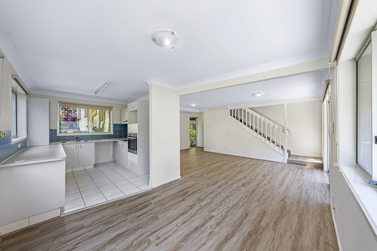 Unit 1/7-9 Ewart Street, BURLEIGH HEADS QLD 4220, Burleigh Heads - Image 1