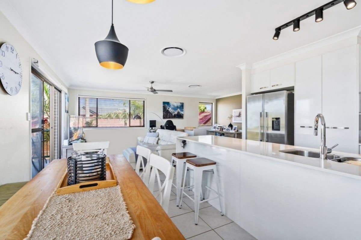 3/8 Barbet Place, Burleigh Waters QLD 4220, Burleigh Waters - Thumbnail 2