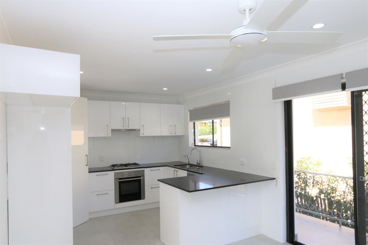 54 Harran Street, SOUTHPORT QLD 4215, Southport - Thumbnail 4