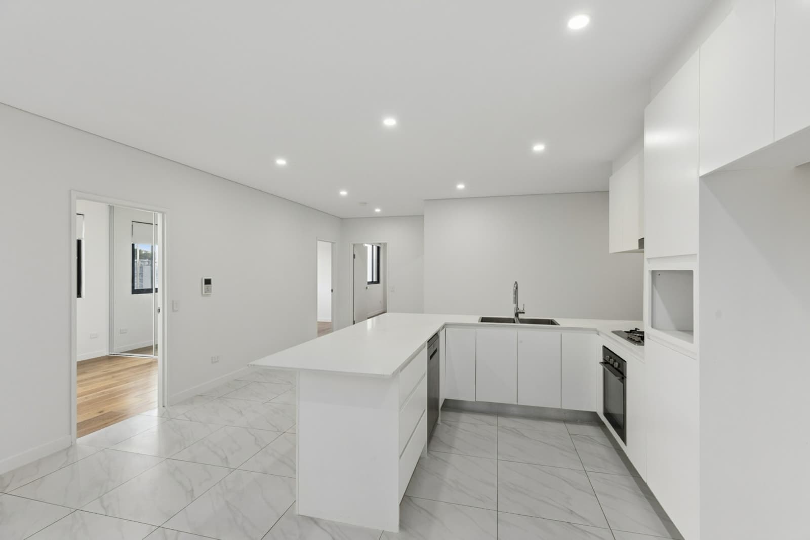 34/36 Showground Road, GOSFORD, Gosford - Thumbnail 3