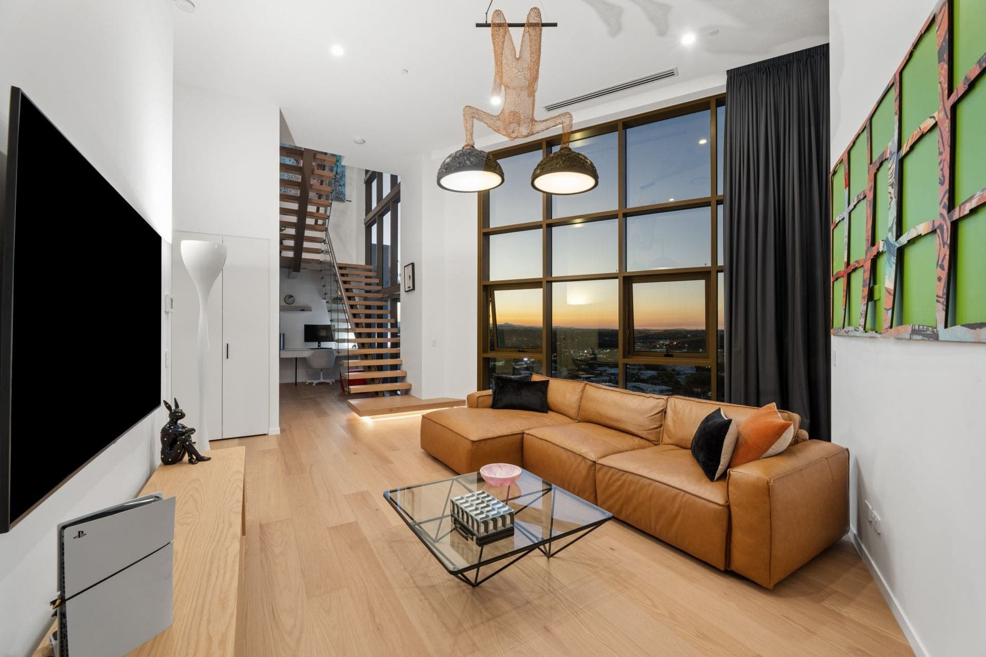 Penthouse/30 Anembo Street, Surfers Paradise - Thumbnail 3