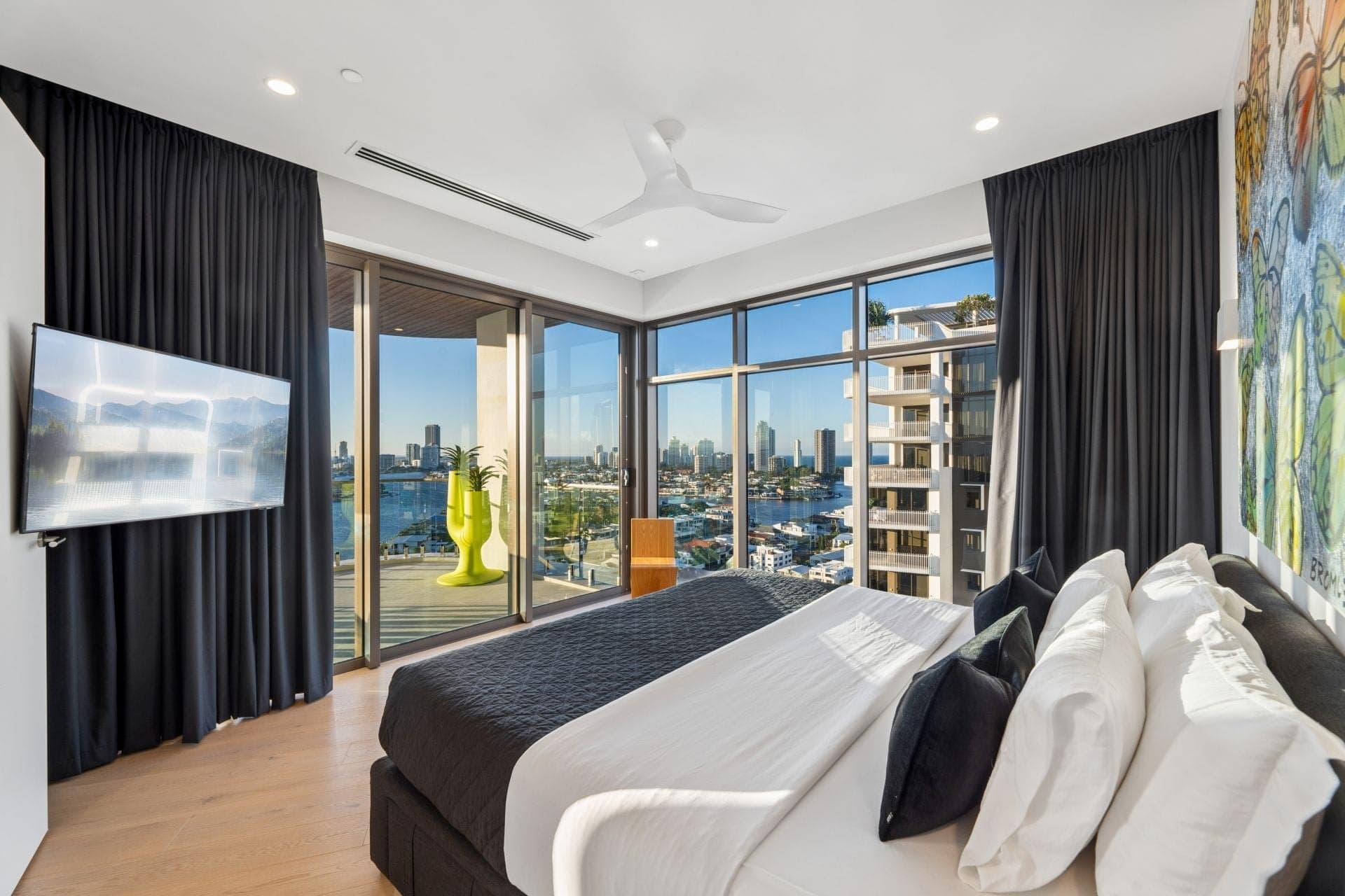 Penthouse/30 Anembo Street, Surfers Paradise - Thumbnail 4