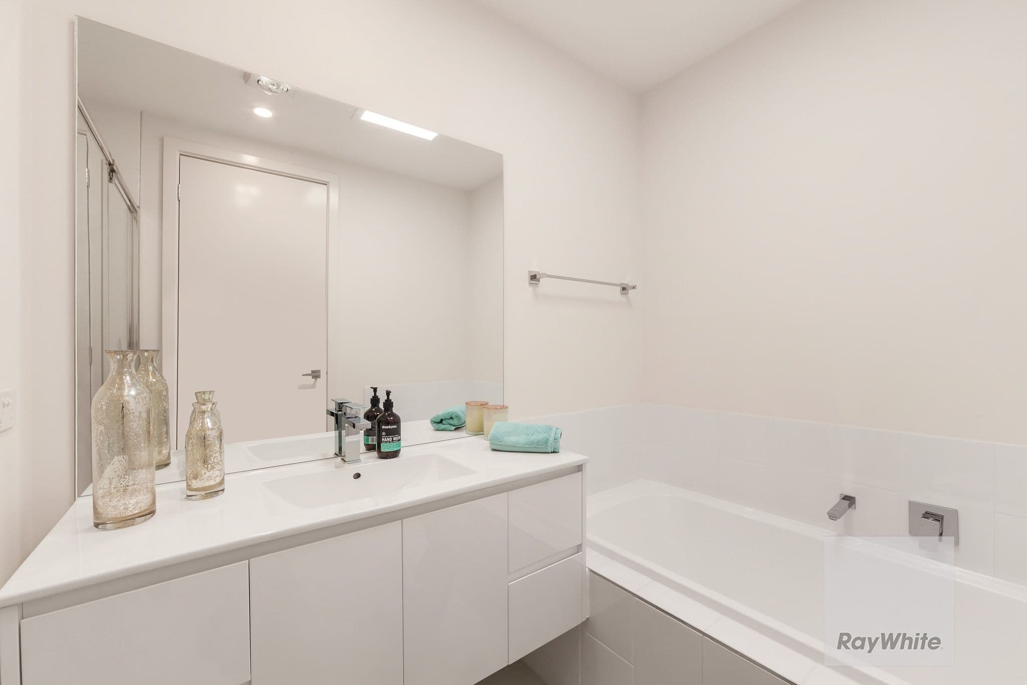 56 Stellar Place, Bundoora VIC 3083, Bundoora - Thumbnail 3