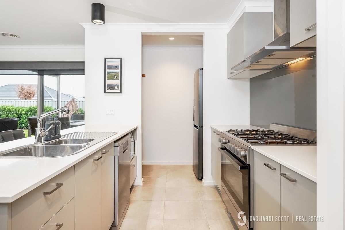 15 Marsanne Street, Shepparton, Shepparton - Thumbnail 5