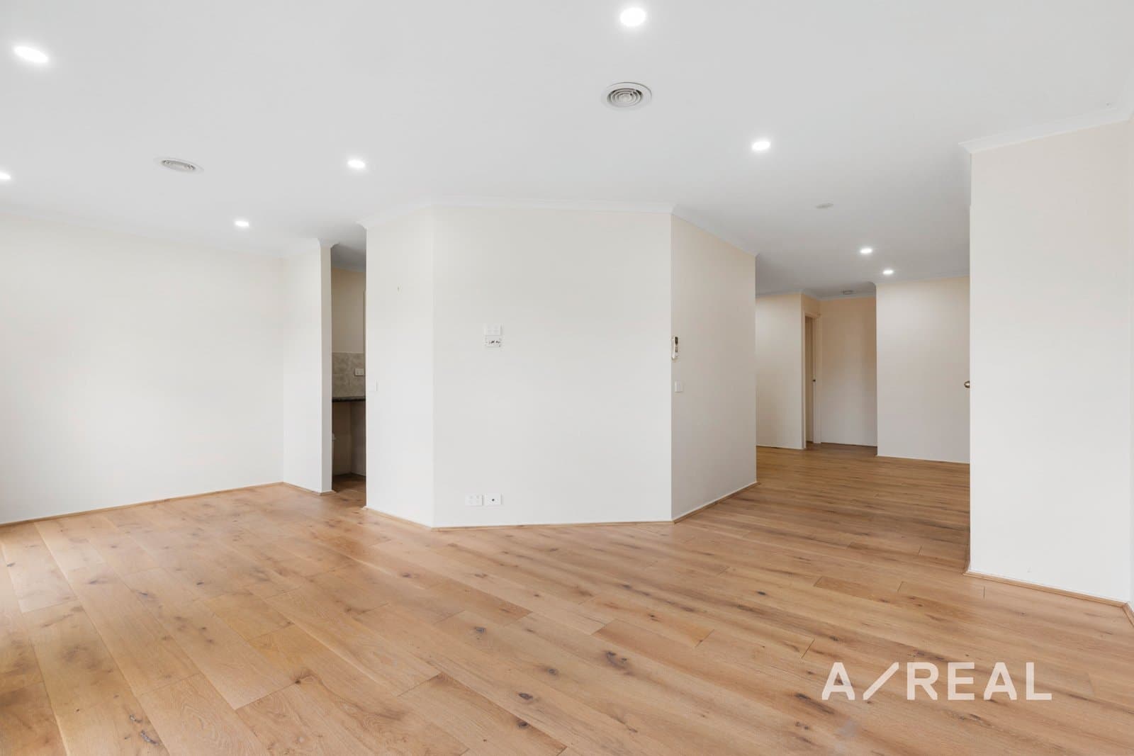 2 Craft Walk, Narre Warren South VIC 3805, Narre Warren South - Thumbnail 4