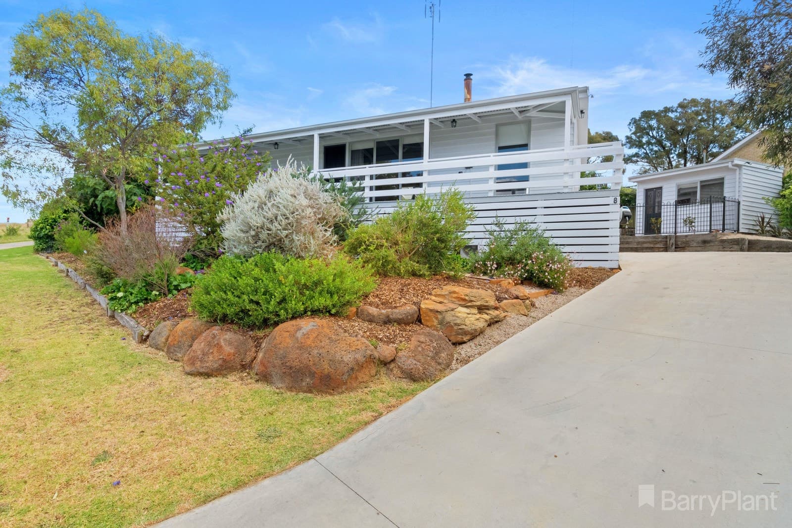 8 Wirth StreetFlora Hill, VIC 3550  - Leased, Flora Hill - Thumbnail 2