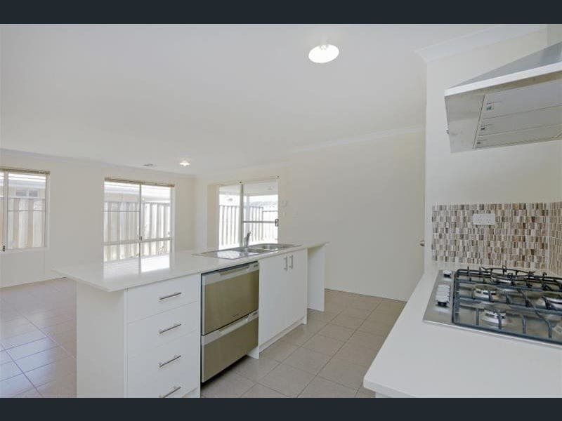 174 Banrock Drive, ELLENBROOK, WA 6069, Ellenbrook - Thumbnail 7