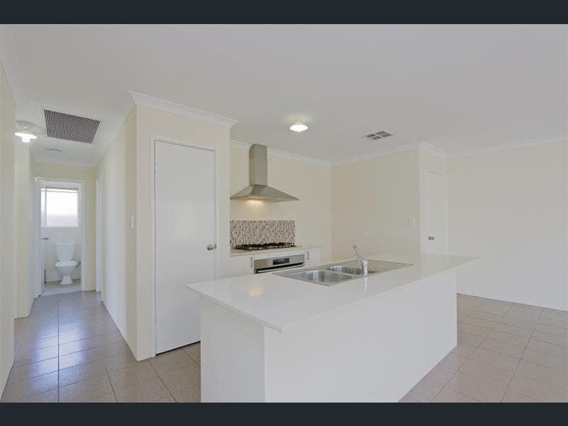 174 Banrock Drive, ELLENBROOK, WA 6069, Ellenbrook - Thumbnail 8