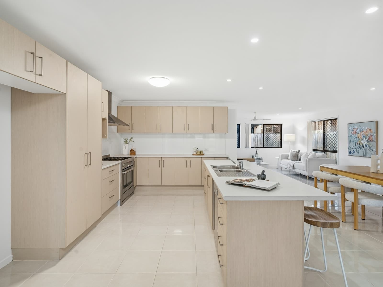 8B Columbus Court, BRAY PARK, Bray Park - Thumbnail 6