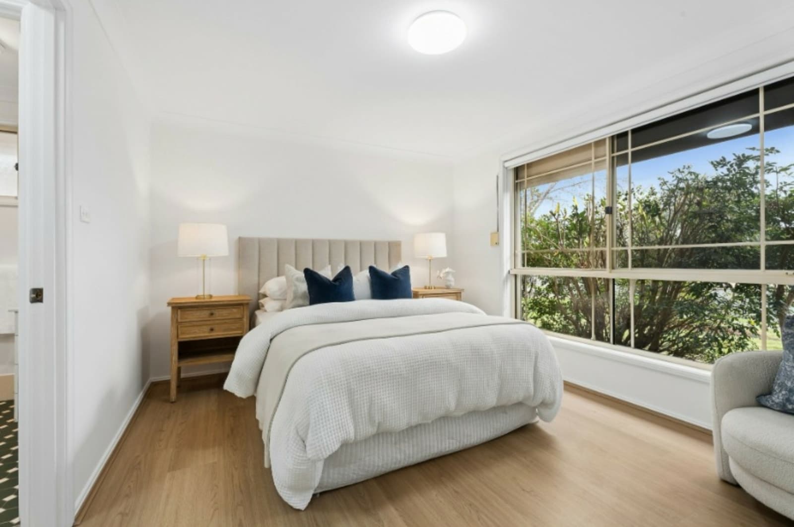 6 Holdsworth Drive, NARELLAN VALE, Narellan Vale - Thumbnail 6