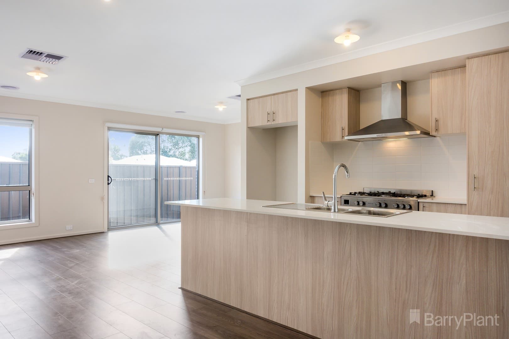 10 Bradfield Loop, Strathfieldsaye, VIC 3551, Strathfieldsaye - Thumbnail 3